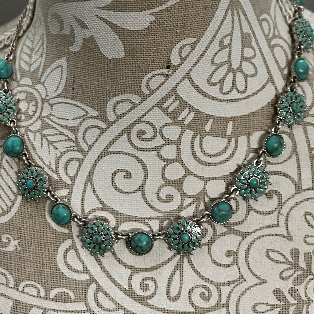Lucky Brand Turquoise and Silver Floral Link Necklace